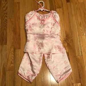 Girl’s Chinese outfit